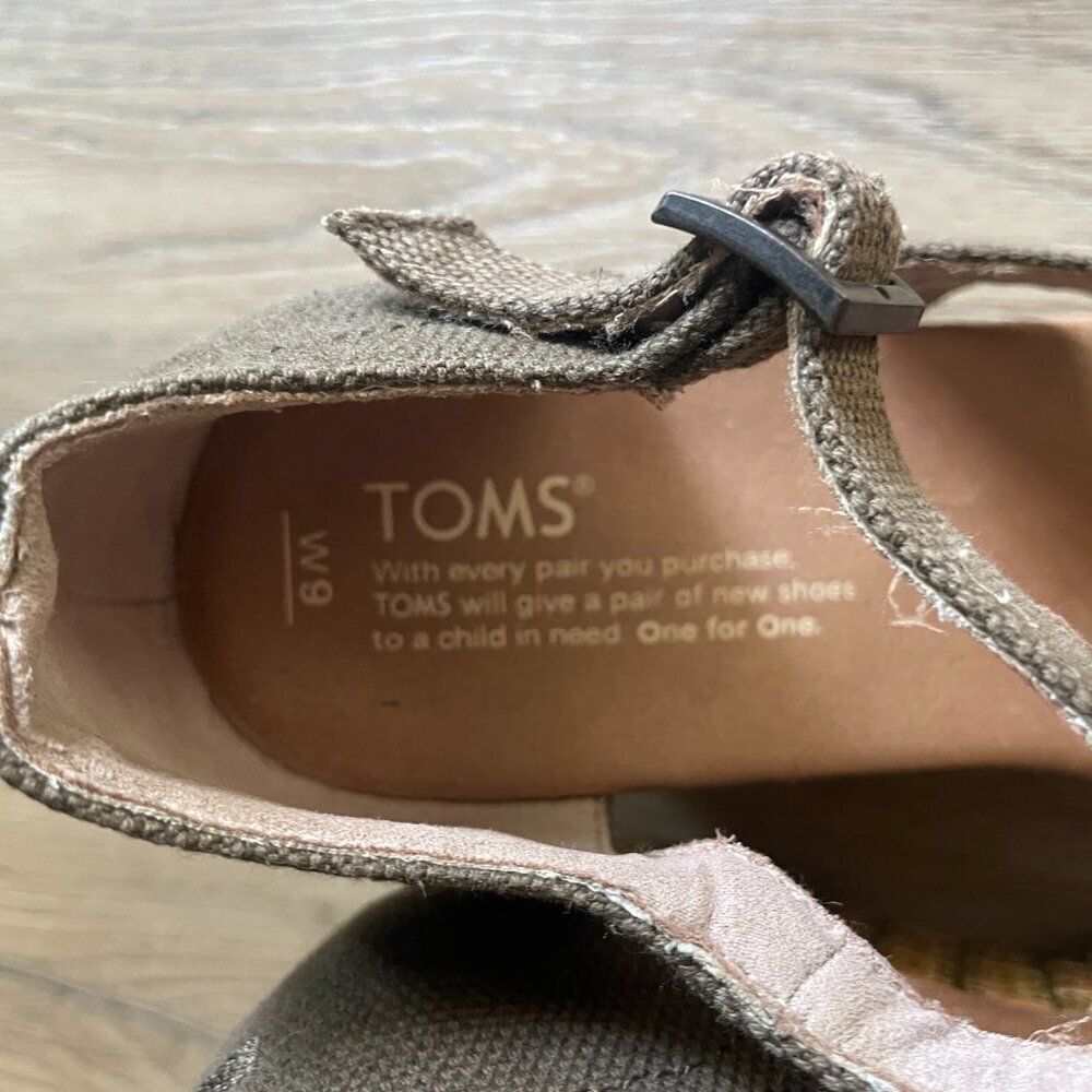 Women’s TOMS Clarissa Woven Green and Tan Wedge Heels/Sandals-Size 9 - Picture 4 of 8